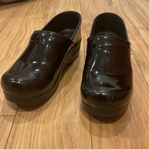 Dansko size 39